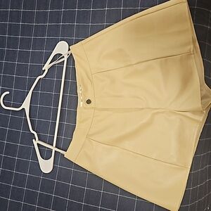 Missguided Vegan Creme Leather Dress shorts